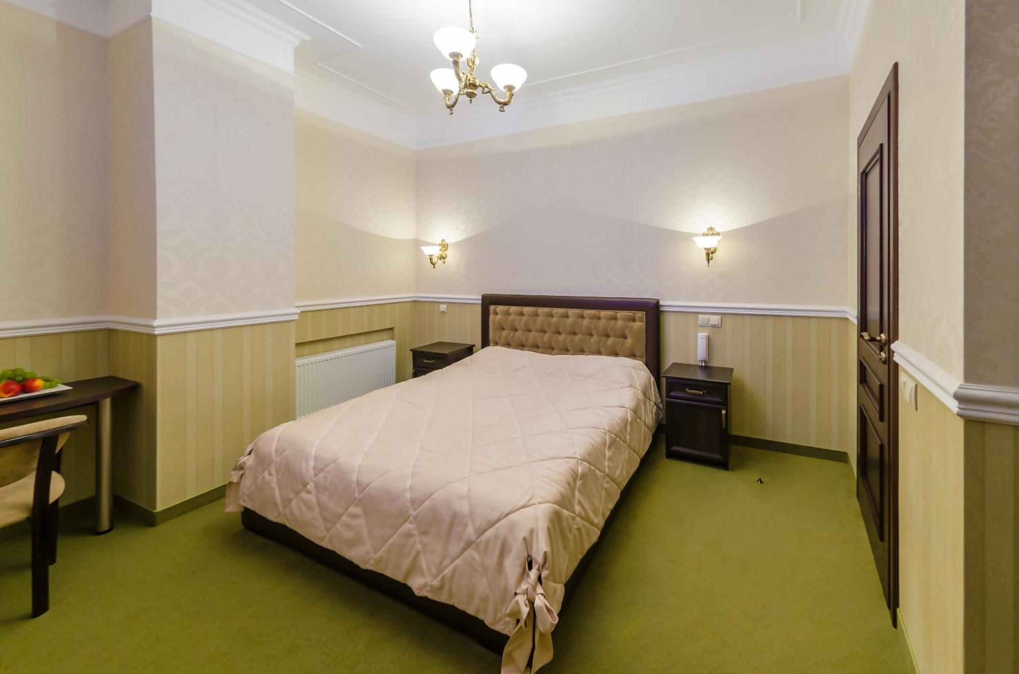 Franz Hotel&Restaurant Ivano-Frankivsk Eksteriør billede