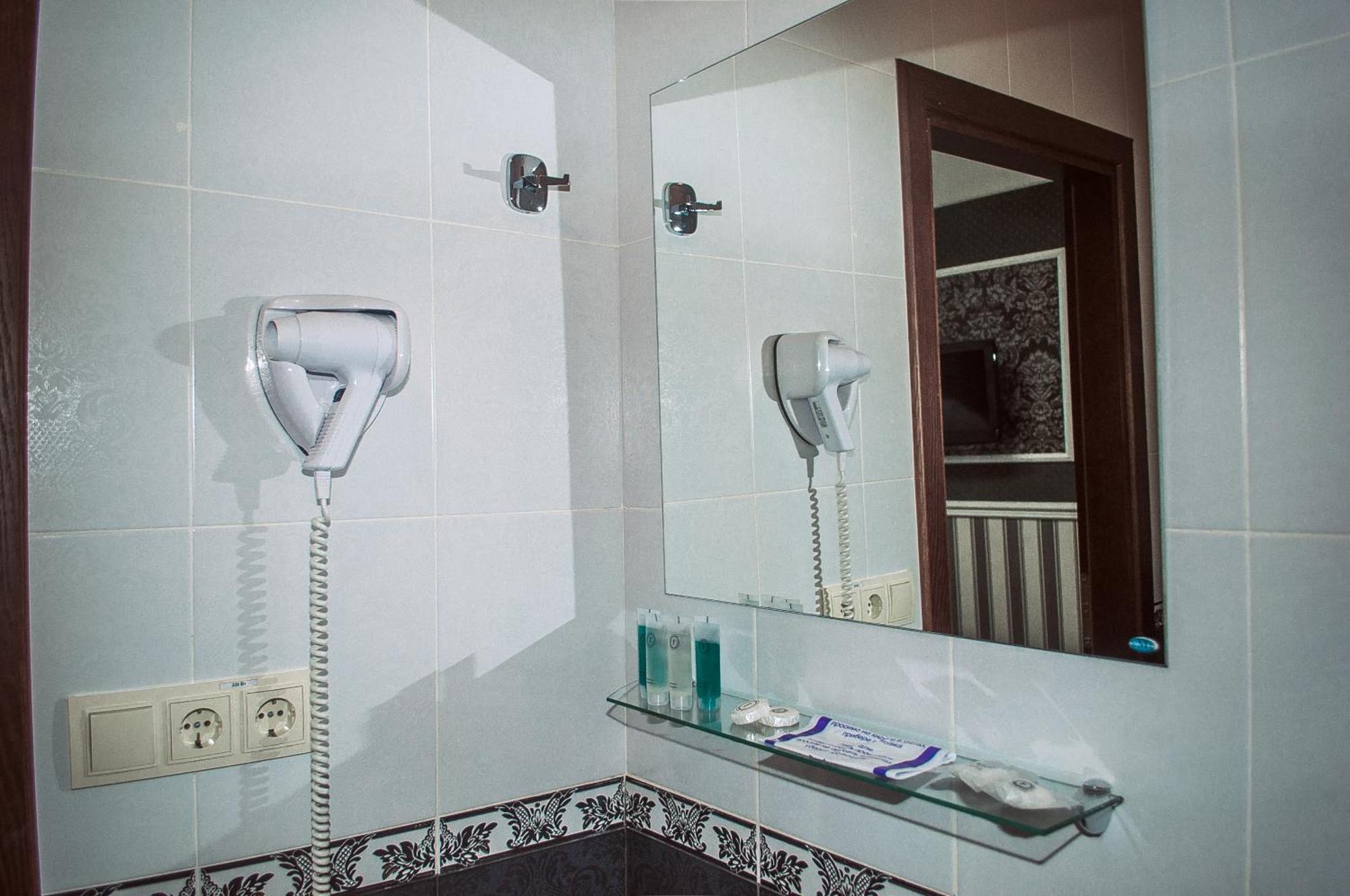 Franz Hotel&Restaurant Ivano-Frankivsk Eksteriør billede