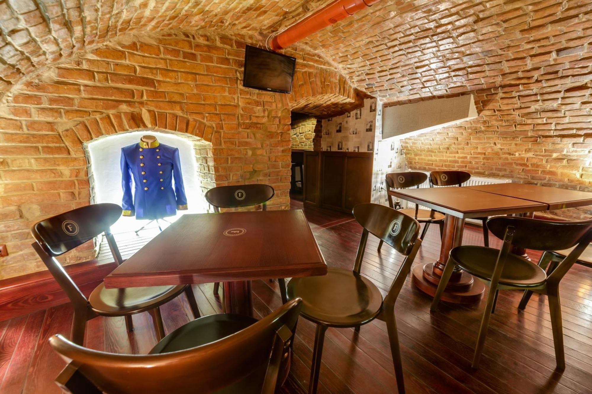 Franz Hotel&Restaurant Ivano-Frankivsk Eksteriør billede