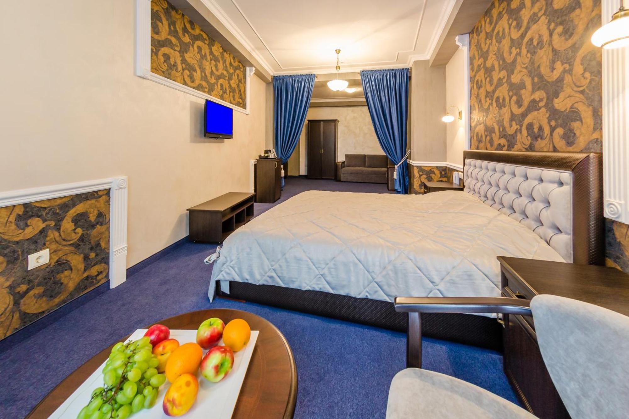 Franz Hotel&Restaurant Ivano-Frankivsk Eksteriør billede