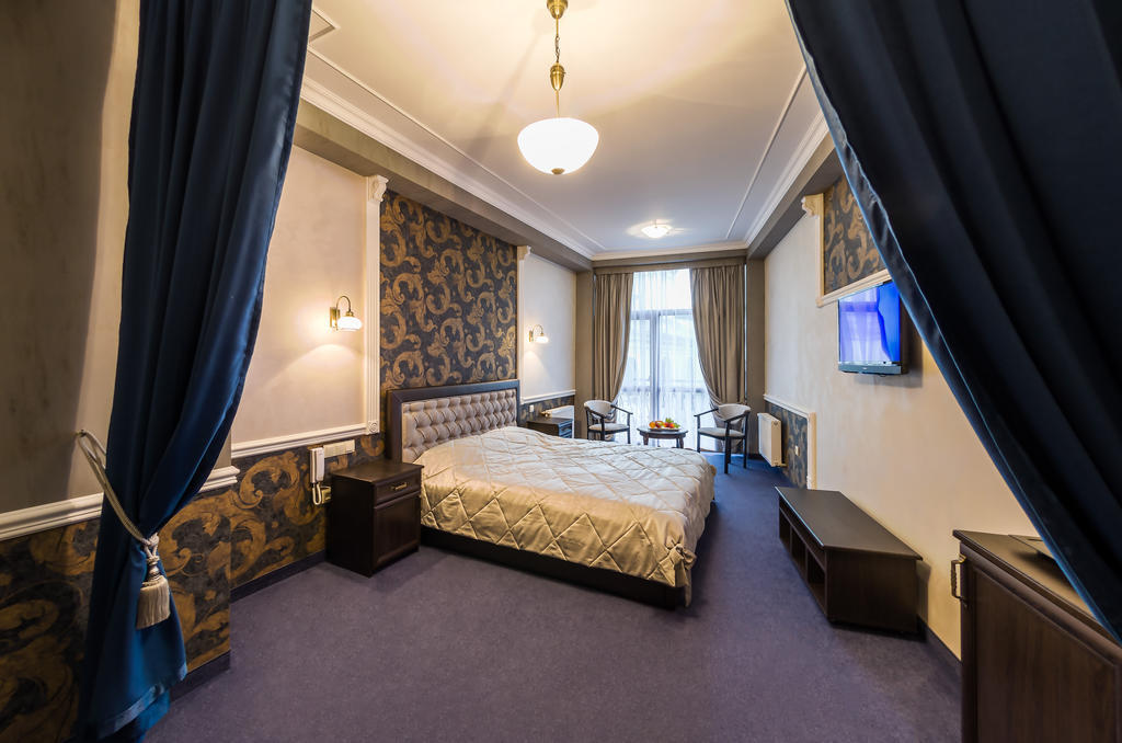 Franz Hotel&Restaurant Ivano-Frankivsk Værelse billede
